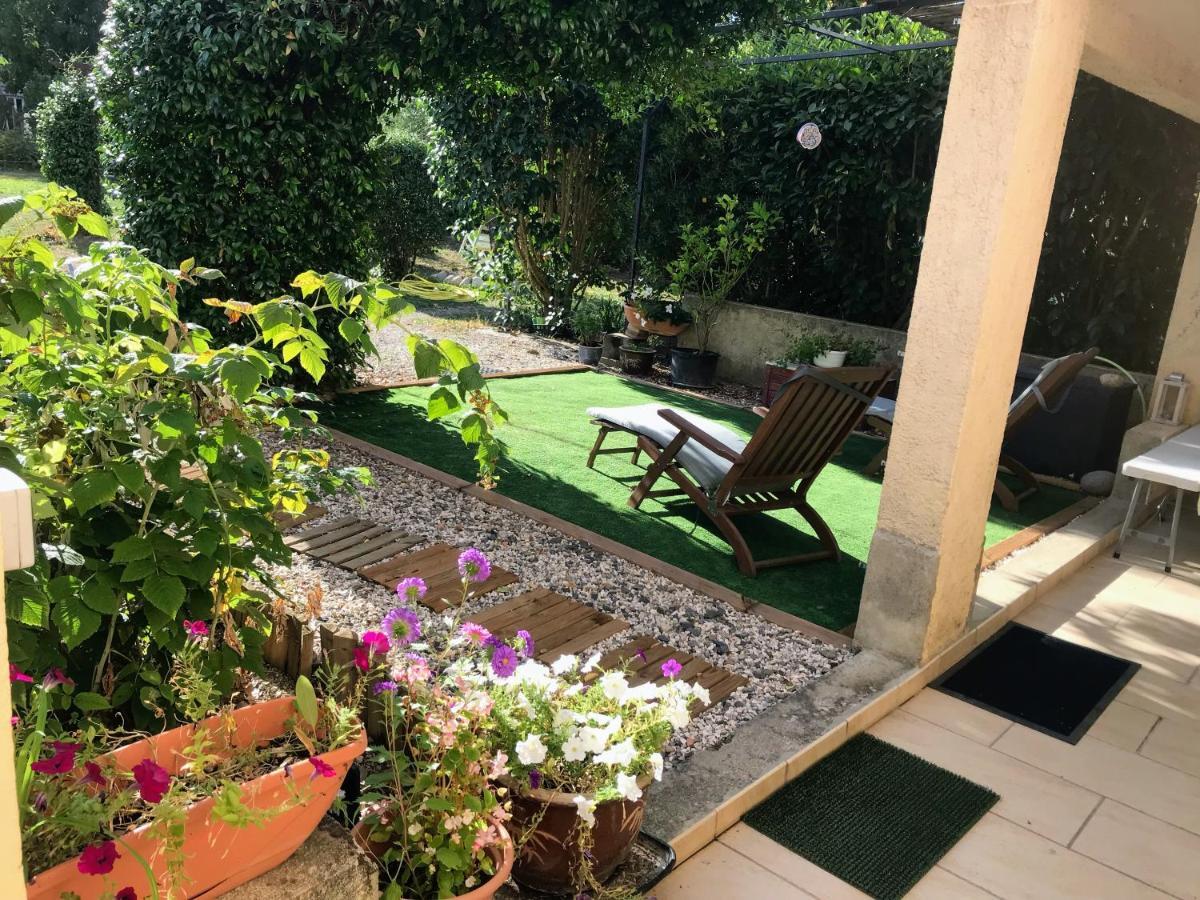 Chambre Et Salle De Bain Prive S'Ouvrant Sur Terrasse, Jardin Et Cuisine D'Ete Quillan Esterno foto