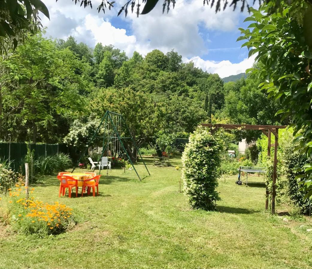 Chambre Et Salle De Bain Prive S'Ouvrant Sur Terrasse, Jardin Et Cuisine D'Ete Quillan Esterno foto